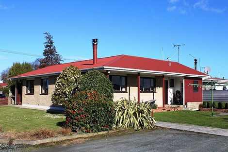 Photo of property in 46 Lanark Street, Balclutha, 9230