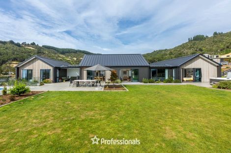 Photo of property in 478 Katherine Mansfield Drive, Blue Mountains, Upper Hutt, 5371