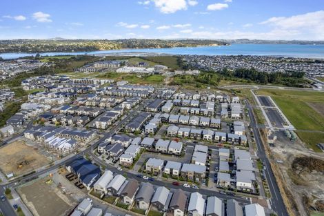 Photo of property in 3 Kaman Seasprite Road, Hobsonville, Auckland, 0616