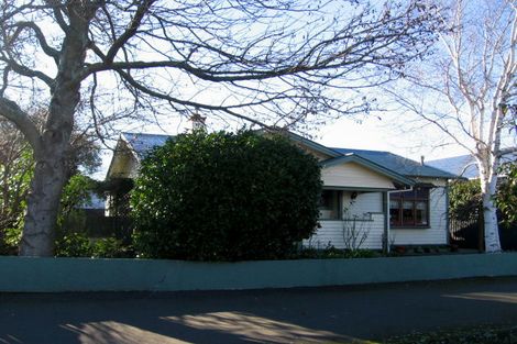 Photo of property in 17 Regent Street, Palmerston North, 4414