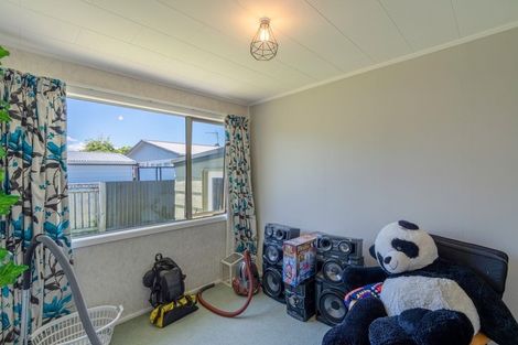 Photo of property in 2a Elder Grove, Paraparaumu, 5032