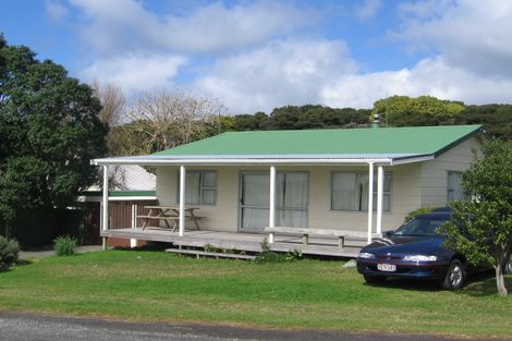 Photo of property in 24 Heather Street, Mangawhai Heads, Mangawhai, 0505