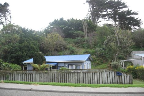 Photo of property in 33 Renown Road, Raumati South, Paraparaumu, 5032