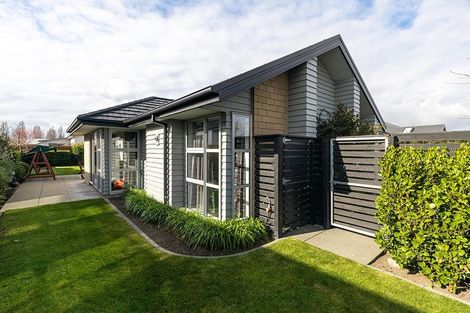 Photo of property in 20 Taiore Crescent, Marshland, Christchurch, 8083