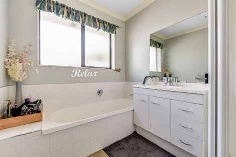 Photo of property in 5 Merlot Place, Rototuna, Hamilton, 3210