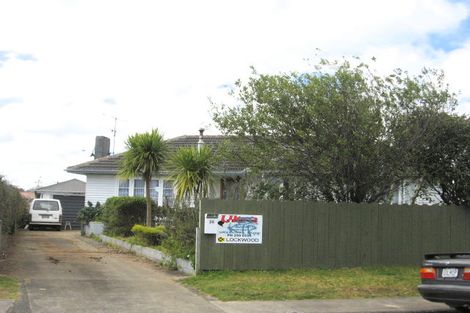 Photo of property in 26 Sutton Crescent, Papakura, 2110