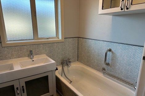 Photo of property in 102 Effingham Street, North New Brighton, Christchurch, 8083