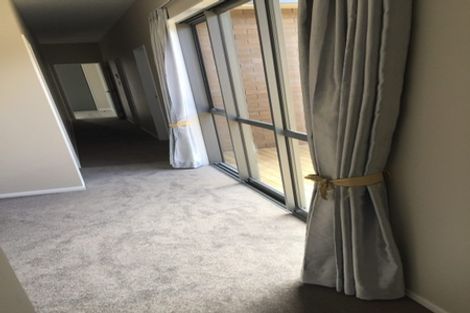 Photo of property in 8 Will Street, Huapai, Kumeu, 0810