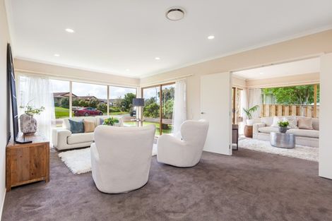 Photo of property in 3 Serrita Avenue, Sunnyhills, Auckland, 2010