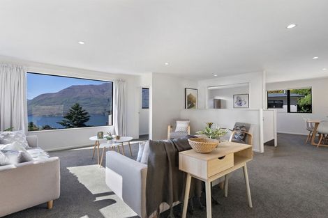 Photo of property in 41c Dart Place, Fernhill, Queenstown, 9300