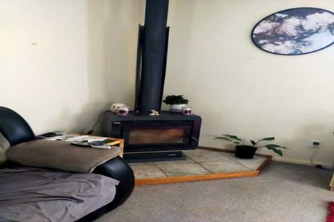 Photo of property in 1 Colonel Place, Featherston, 5710