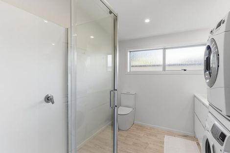 Photo of property in 32 Te Moana Road, Waikanae Beach, Waikanae, 5036