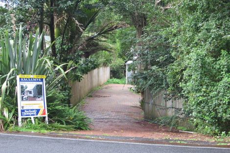Photo of property in 174 Woodlands Park Road, Titirangi, Auckland, 0604