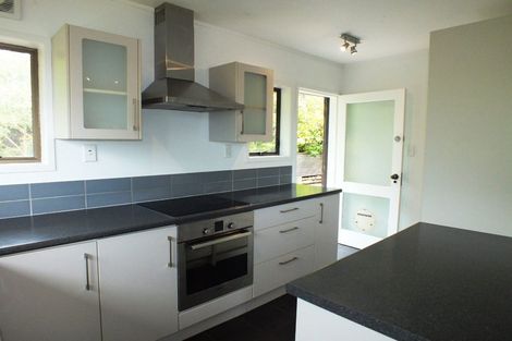 Photo of property in 1/19 Saddleback Rise, Murrays Bay, Auckland, 0630