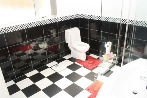 Photo of property in 30b Seacliffe Road, Hillsborough, Auckland, 1042