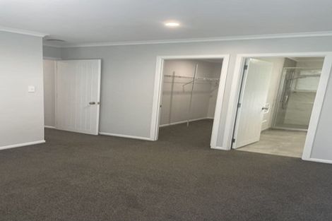 Photo of property in 24 Caltra Place, East Tamaki, Auckland, 2016