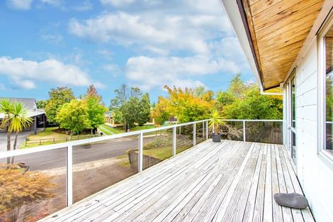 Photo of property in 4 Icarus Place, Sunnybrook, Rotorua, 3015