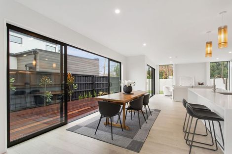 Photo of property in 17b Kirkwood Avenue, Upper Riccarton, Christchurch, 8041