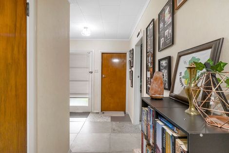 Photo of property in 43 Fookes Street, Waverley, 4510