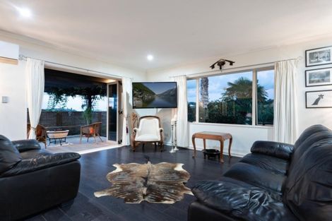 Photo of property in 16 Avon Rise, Welcome Bay, Tauranga, 3112