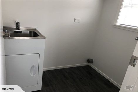 Photo of property in 35 Lombard Street, Palmerston North, 4410