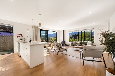 Photo of property in 181 Burdon Loop, Lake Hawea, 9382