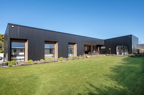 Photo of property in 11 Bodes Lane, Kinloch, Taupo, 3377