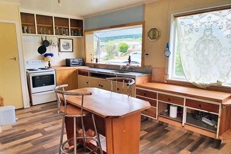 Photo of property in 7 Holyoake Crescent, Kawerau, 3127