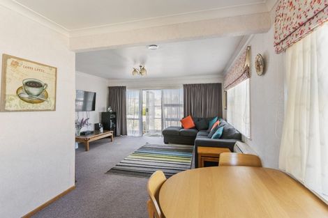 Photo of property in 38 York Street, Levin, 5510