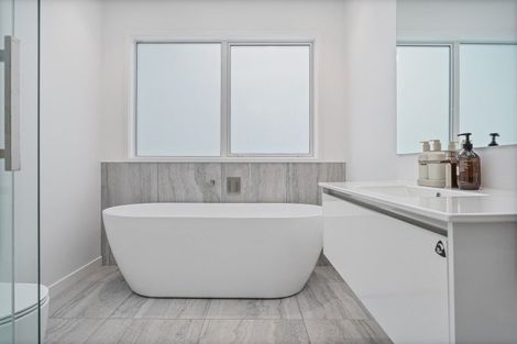 Photo of property in 26 Awatea Drive, Whitianga, 3510