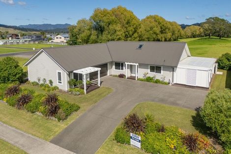 Photo of property in 5 Lady Jocelyn Place, Whitianga, 3510