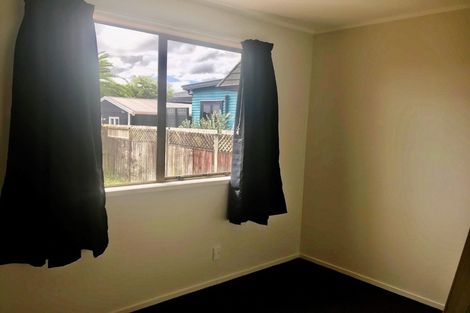 Photo of property in 6 Waterview Road, Favona, Auckland, 2024