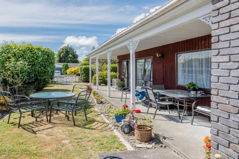 Photo of property in 38 Kapanui Road, Waikanae, 5036