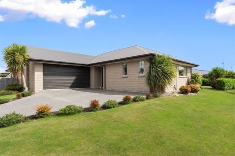 Photo of property in 7 Seaward Street, Pegasus, 7612