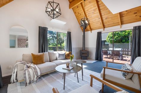 Photo of property in 43 Lakewood Avenue, Churton Park, Wellington, 6037