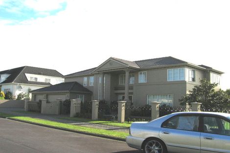 Photo of property in 17 Haven Crest, Somerville, Auckland, 2014
