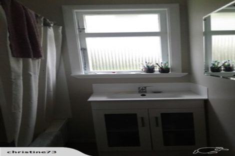 Photo of property in 32 Atmore Avenue, Otaki, 5512