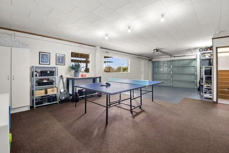 Photo of property in 1/3 Hall Road, Glenfield, Auckland, 0629