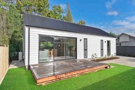 Photo of property in 9a Lansdowne Crescent, Lansdowne, Masterton, 5810