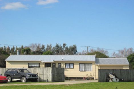 Photo of property in 2 Hydro Road, Edgecumbe, 3120