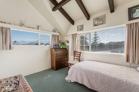 Photo of property in 70 Karewa Parade, Papamoa Beach, Papamoa, 3118