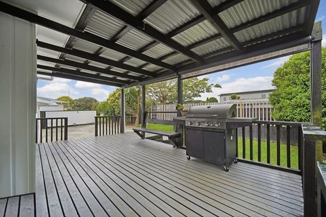 Photo of property in 2/450 Great South Road, Opaheke, Papakura, 2113