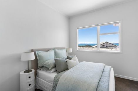 Photo of property in 1/1 Eastcliffe Road, Castor Bay, Auckland, 0620