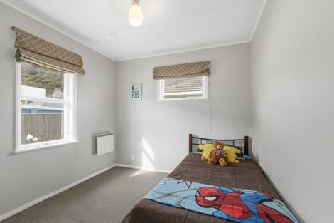 Photo of property in 44 Bull Avenue, Wainuiomata, Lower Hutt, 5014