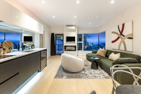 Photo of property in 10 Kilmister Avenue, Thorndon, Wellington, 6011