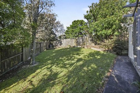 Photo of property in 22/24 Eastglen Road, Glen Eden, Auckland, 0602