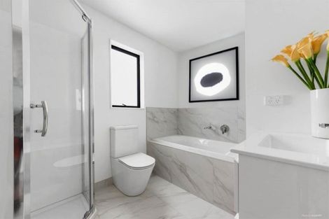 Photo of property in 3/85 Royal View Road, Te Atatu South, Auckland, 0610