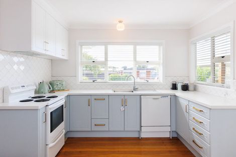 Photo of property in 5 Sheffield Street, Awapuni, Palmerston North, 4412