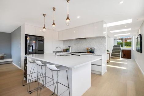 Photo of property in 19 Scarboro Terrace, Murrays Bay, Auckland, 0630