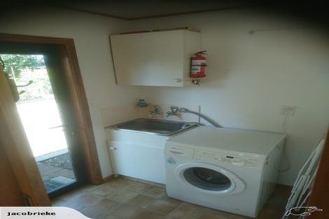 Photo of property in 35 Queen Street, Coalgate, 7673